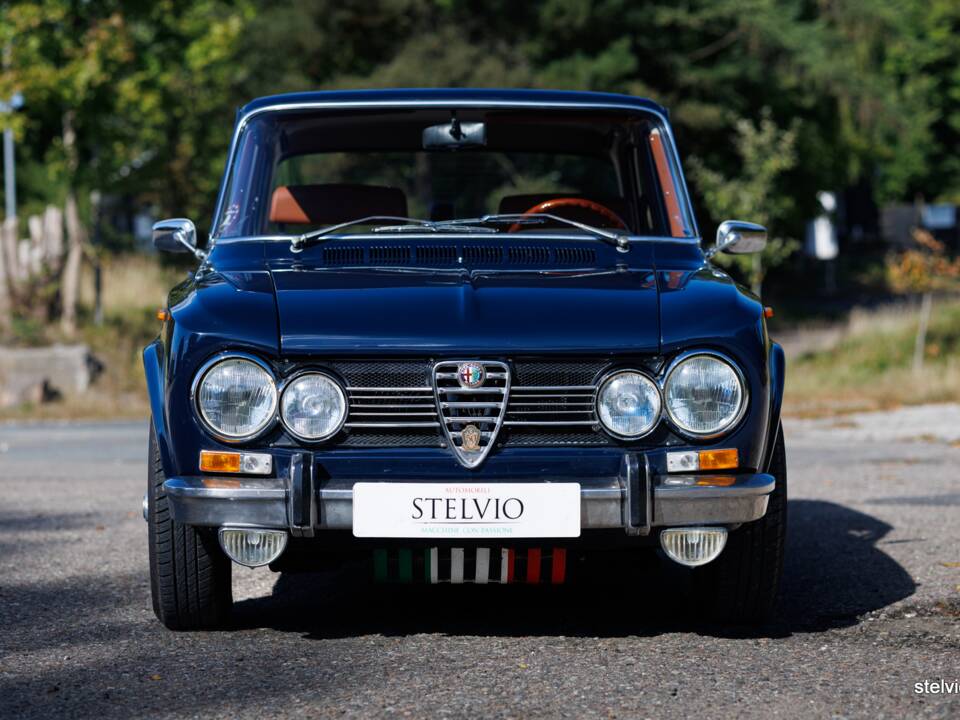 Bild 15/43 von Alfa Romeo Giulia Super 1.6 (1973)