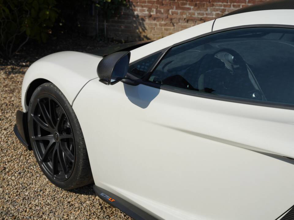 Afbeelding 21/50 van McLaren 675LT (2016)