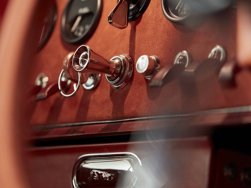 Bild 37/50 von Jaguar E-Type 3.8 Helm (1963)