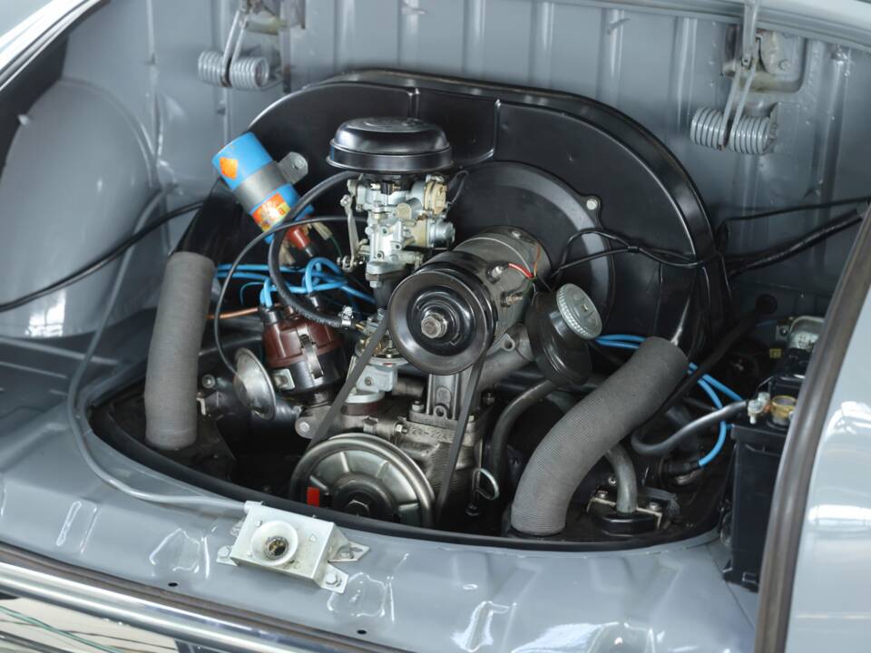 Image 40/50 of Volkswagen Karmann Ghia 1500 (1961)
