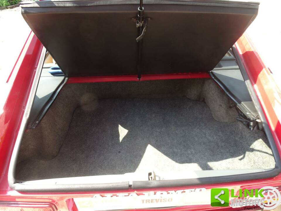 Image 19/35 of Alfa Romeo Alfetta GT 1.6 (1978)