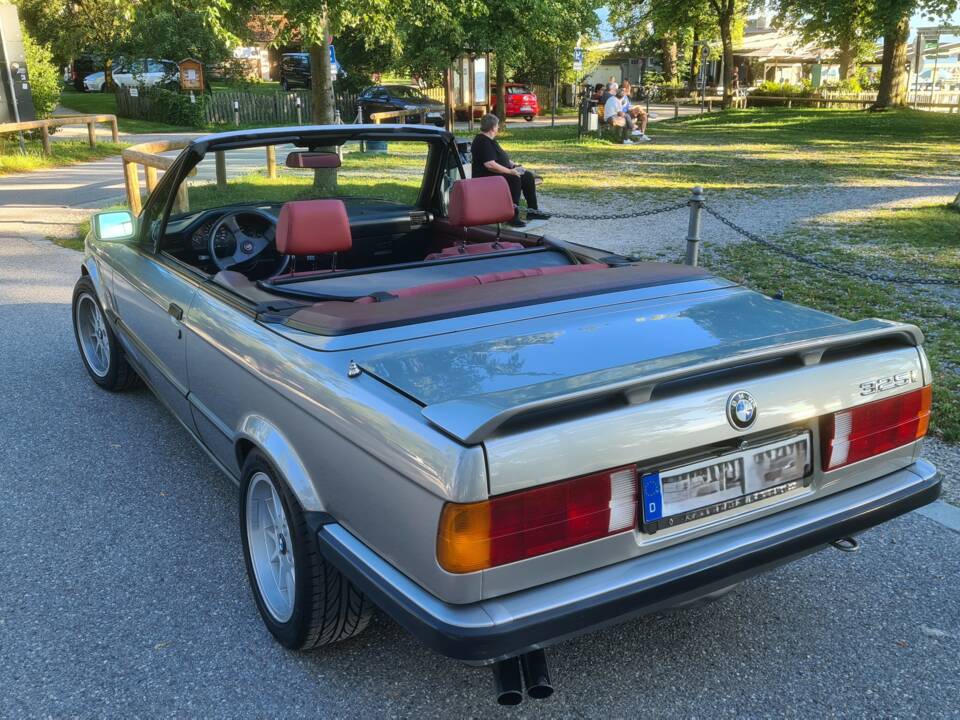 Image 5/18 of BMW 325i (1987)