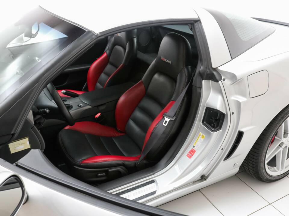 Bild 6/16 von Chevrolet Corvette Z06 (2007)