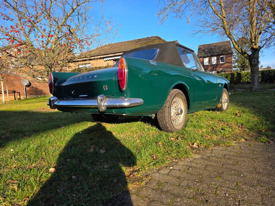 Image 16/42 of Sunbeam Alpine Mk IV (1964)