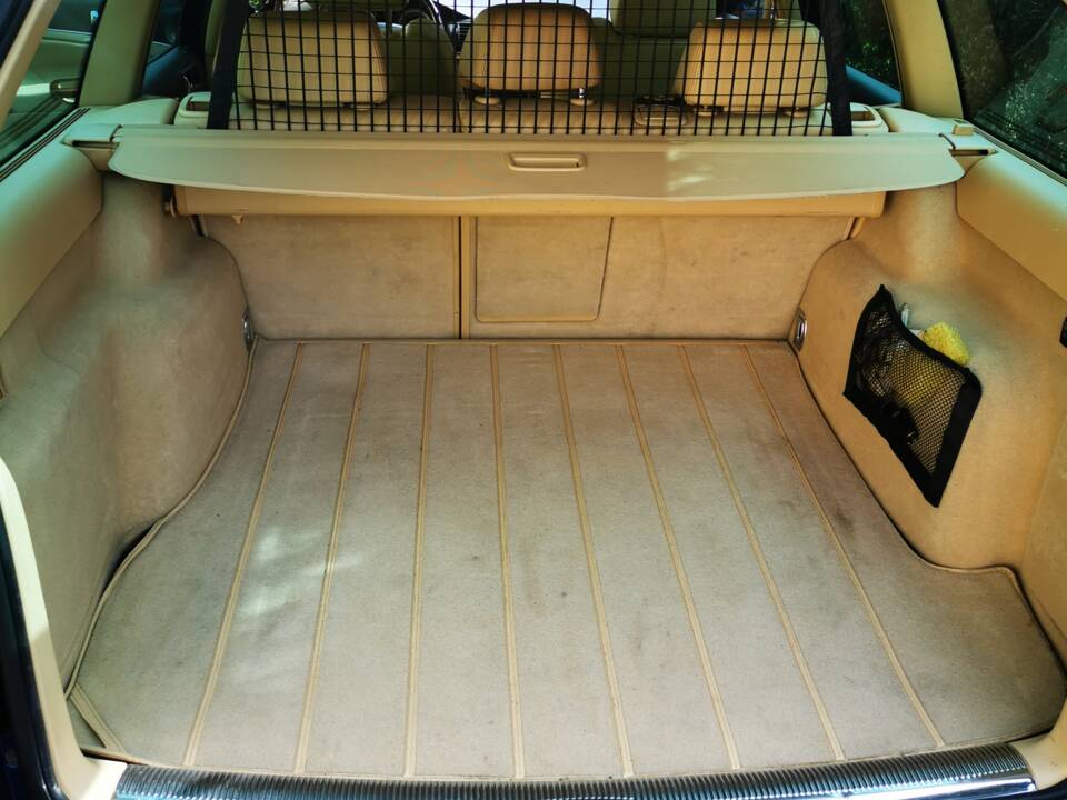 Bild 7/15 von Volkswagen Passat Variant 4.0 W8 (2003)
