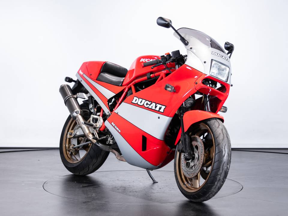 Image 4/46 of Ducati DUMMY (1989)