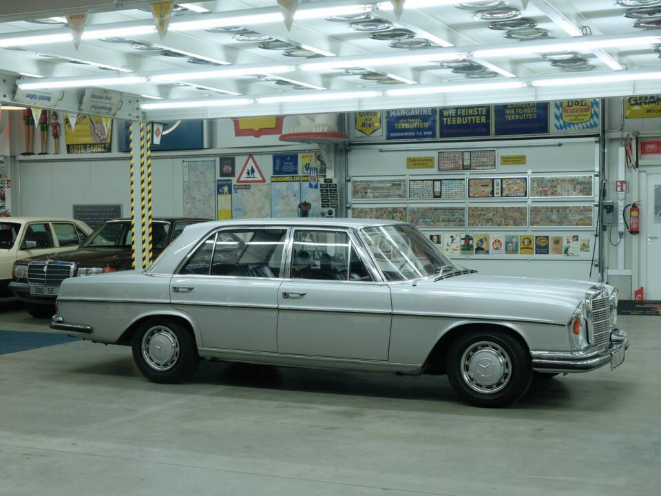 Image 15/50 of Mercedes-Benz 300 SEL 3.5 (1972)