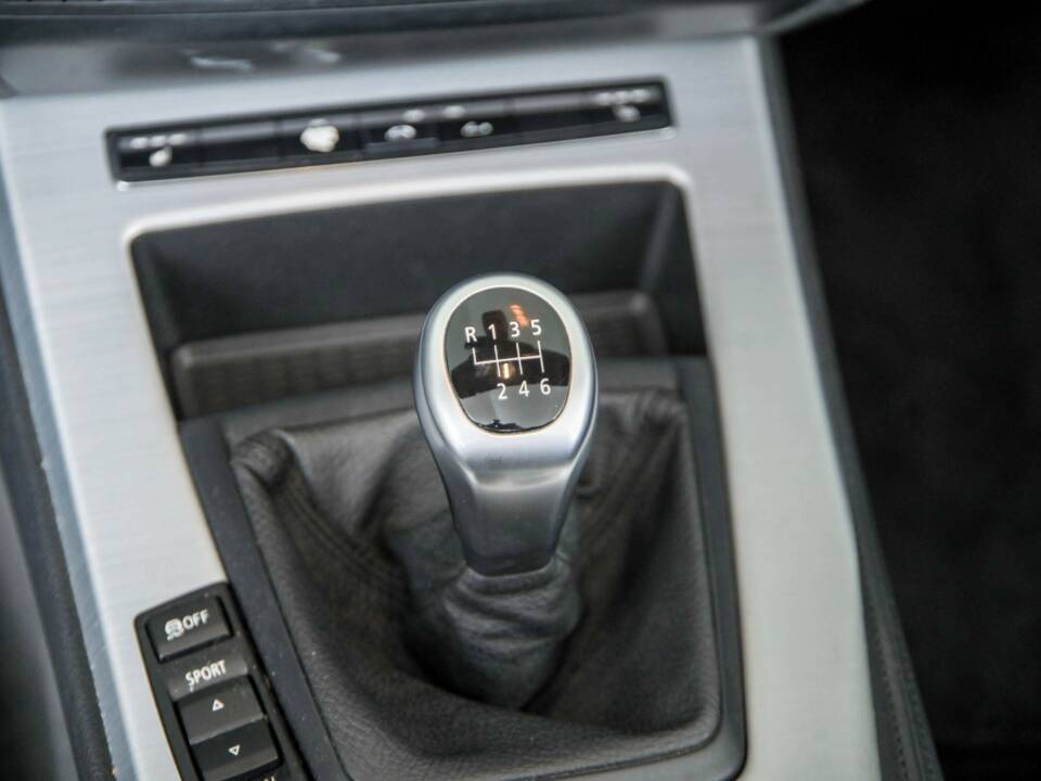 Image 31/50 of BMW Z4 sDrive23i (2010)