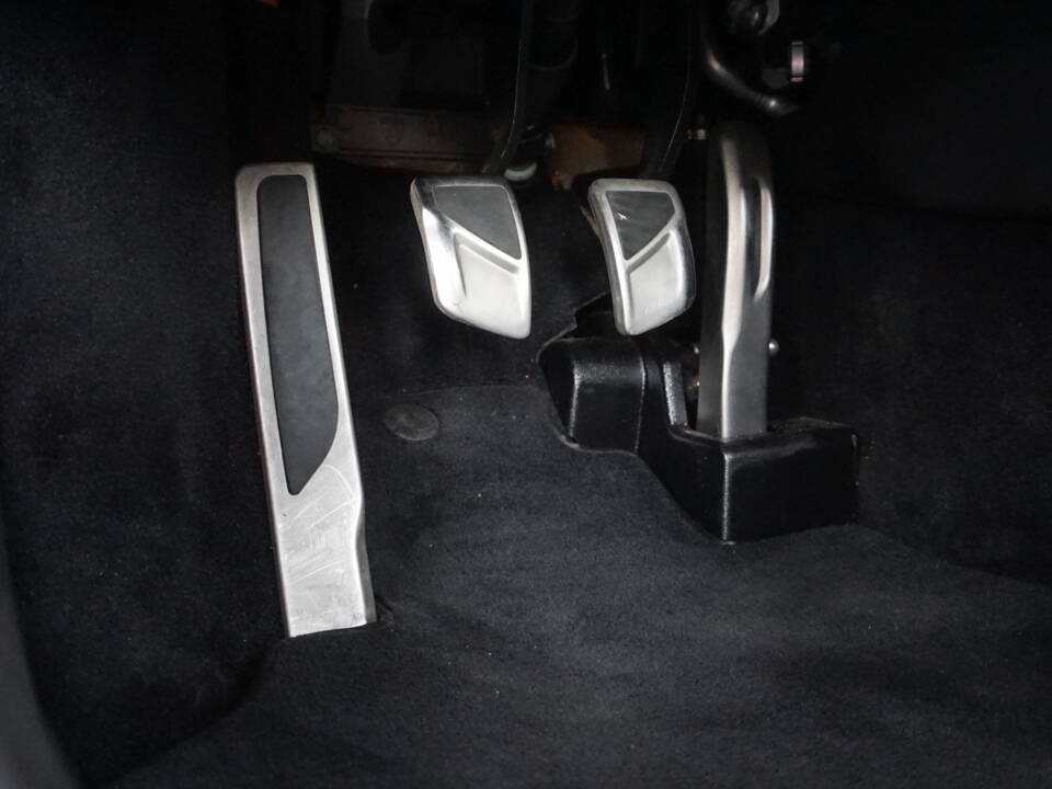 Immagine 32/38 di Lamborghini Gallardo (2005)