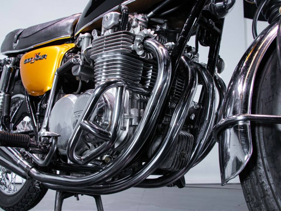 Bild 28/50 von Honda CB 500 Four (1975)