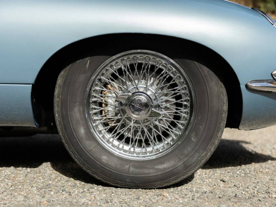 Image 12/50 de Jaguar Type E 3.8 (1964)