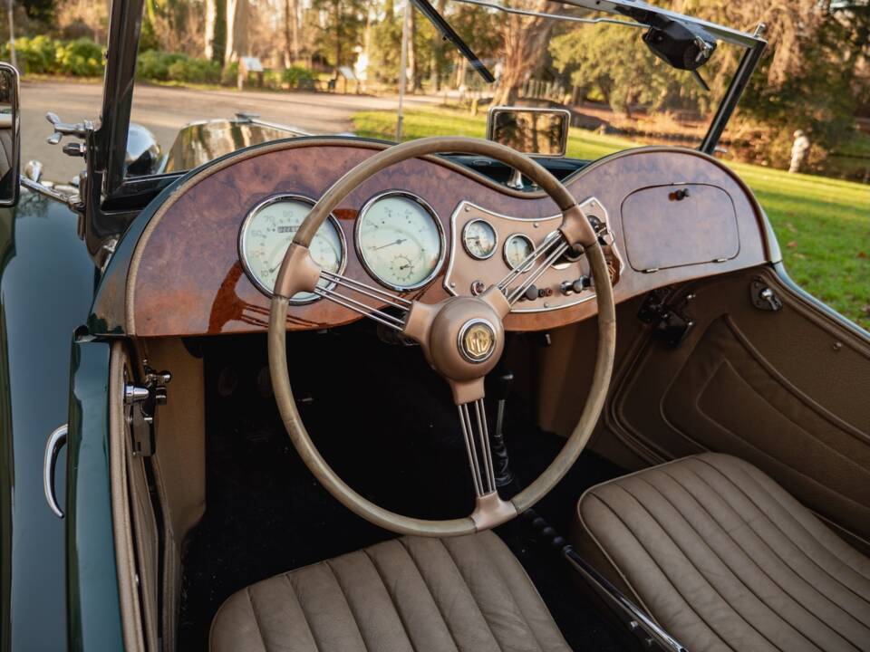 Bild 34/71 von MG TD (1950)