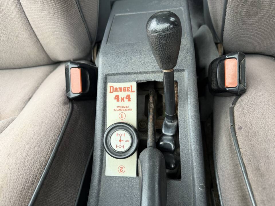 Bild 40/62 von Peugeot 505 Break 4x4 Dangel (1988)