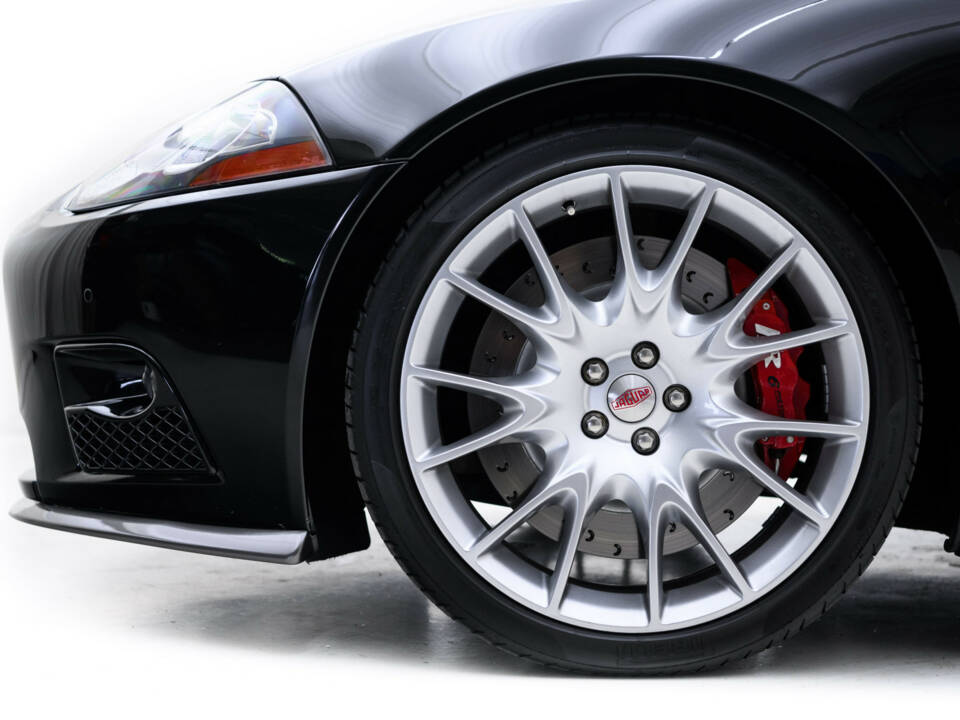 Image 17/37 of Jaguar XKR (2008)
