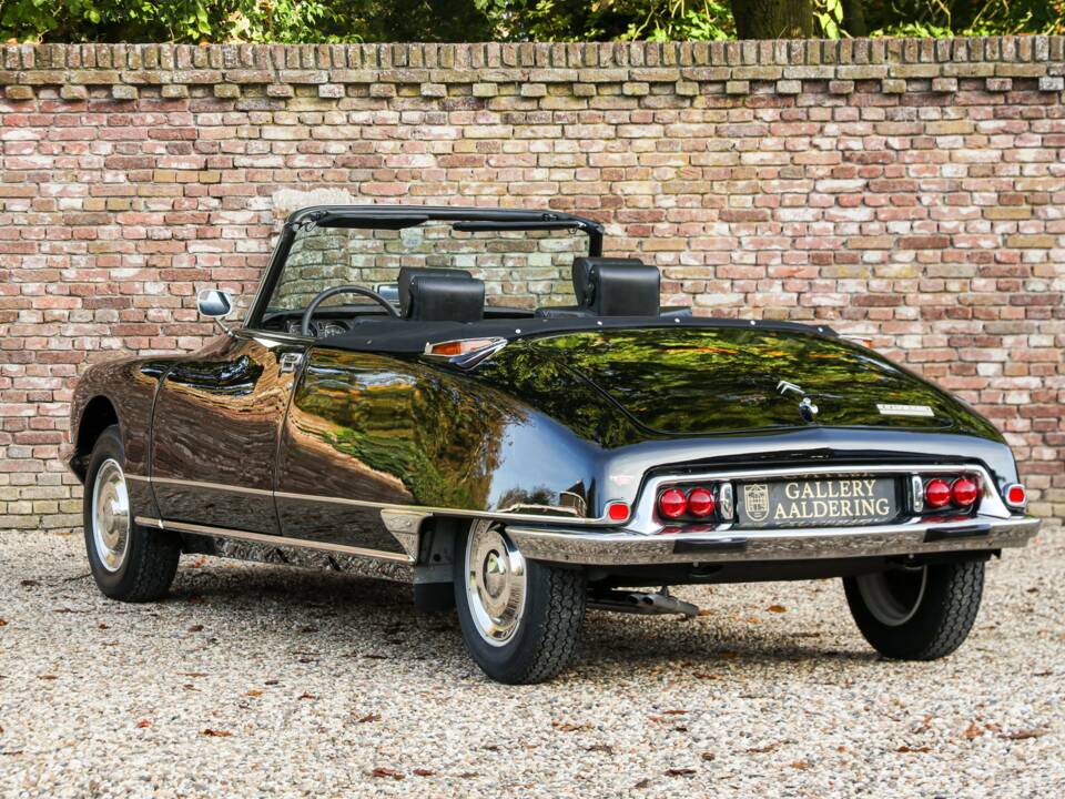 Bild 2/50 von Citroën DS 23 Injection (1973)