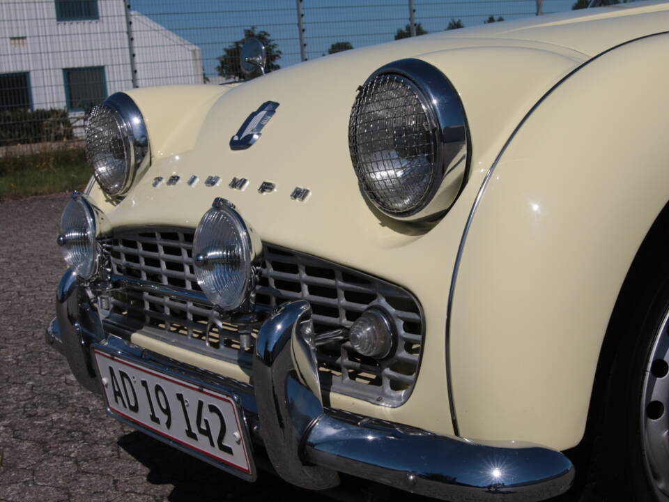 Image 35/83 de Triumph TR 3A (1959)