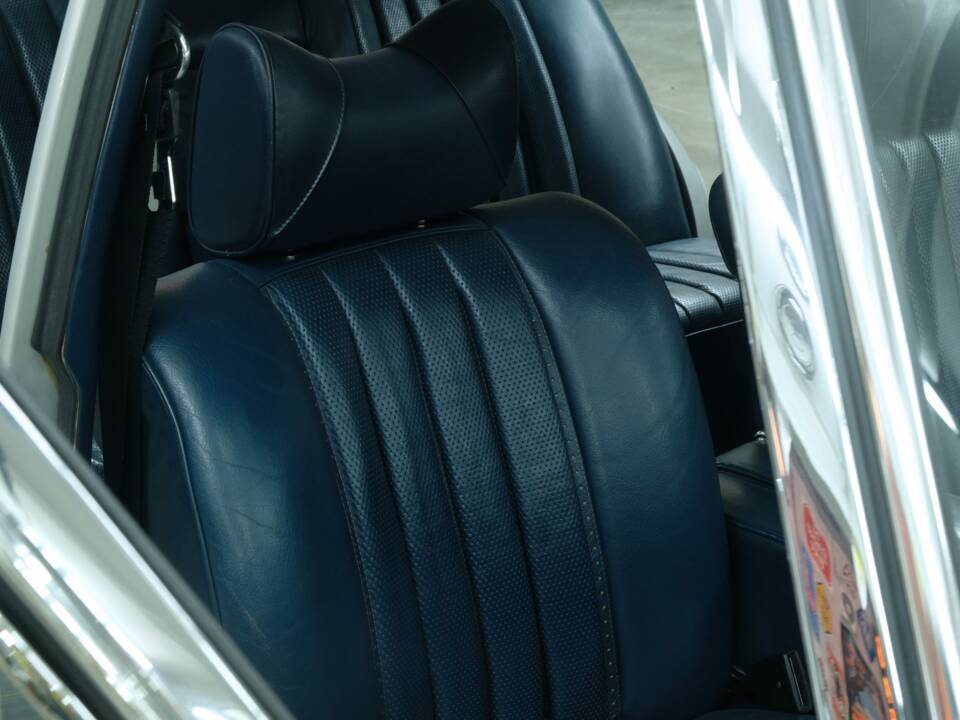 Image 33/50 of Mercedes-Benz 300 SEL 3.5 (1972)