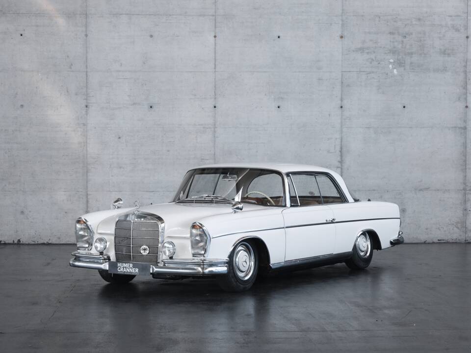 Afbeelding 1/50 van Mercedes-Benz 300 SE (1963)