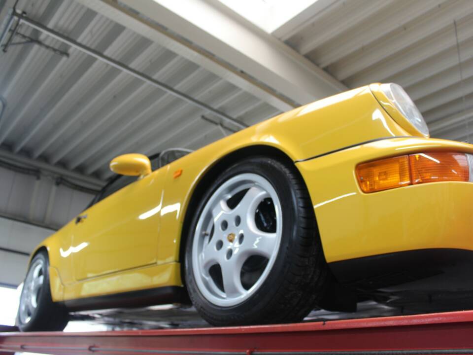 Image 18/50 of Porsche 911 Speedster (1993)