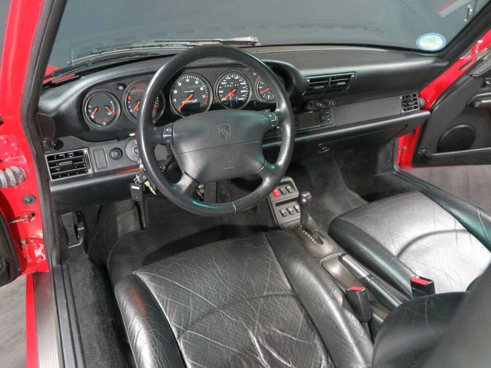 Immagine 14/43 di Porsche 911 Carrera (1997)