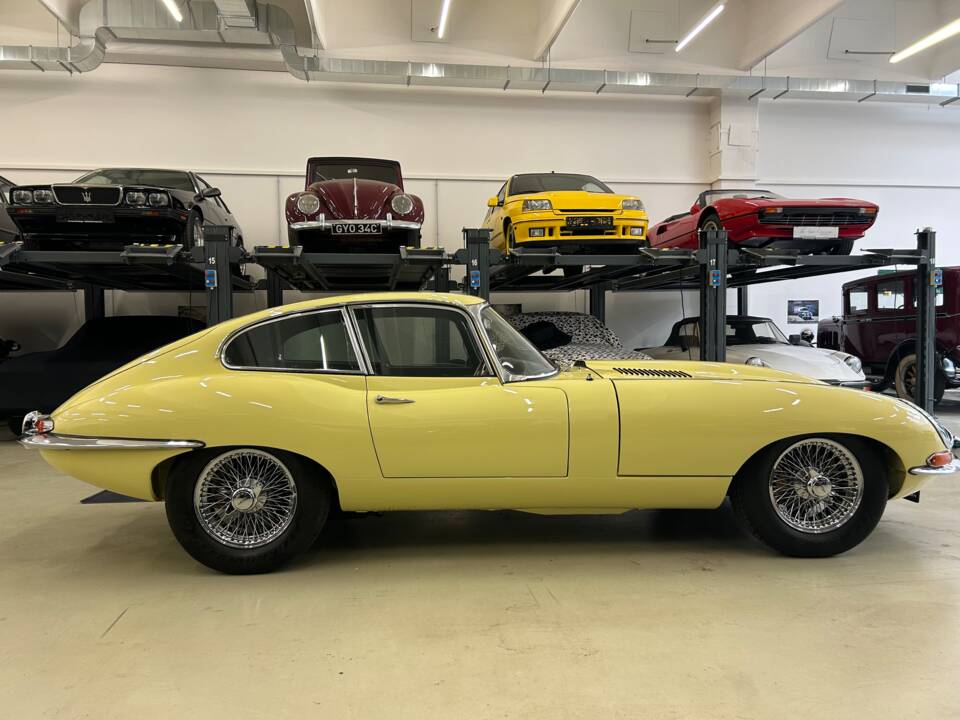 Image 4/28 de Jaguar Type E 4.2 (1965)