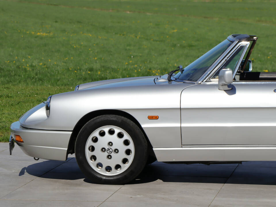 Image 45/50 of Alfa Romeo 2.0 Spider (1992)