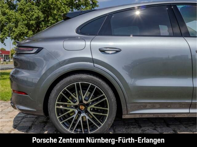 Bild 15/50 von Porsche Cayenne GTS (1900)