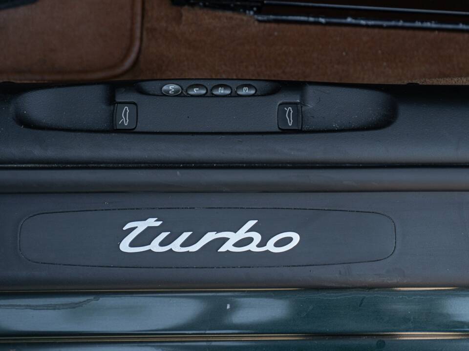 Image 43/50 de Porsche 911 Turbo (2001)
