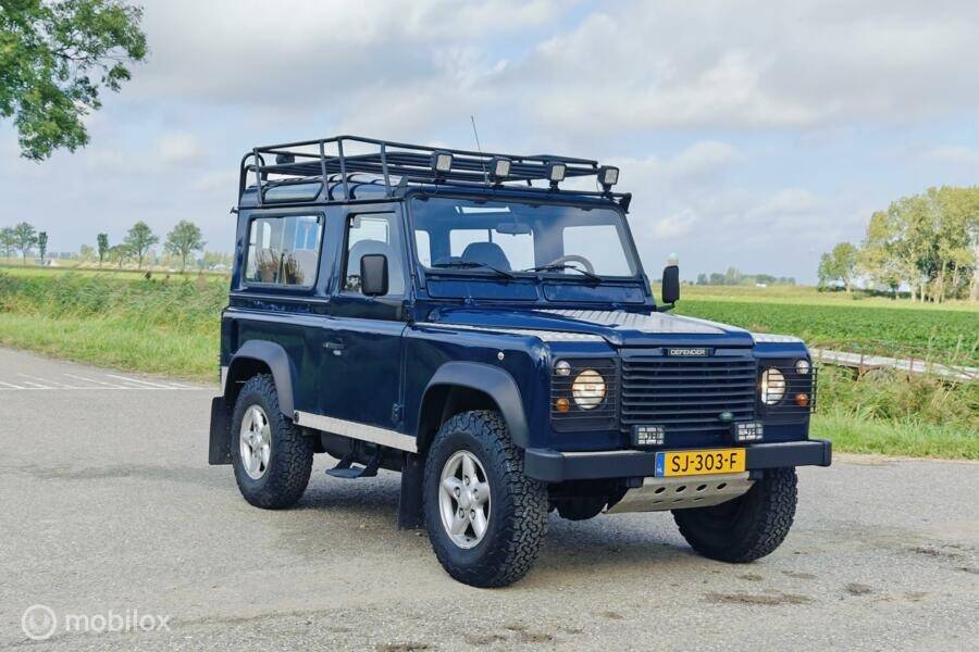 Image 2/39 de Land Rover Defender 90 (1997)