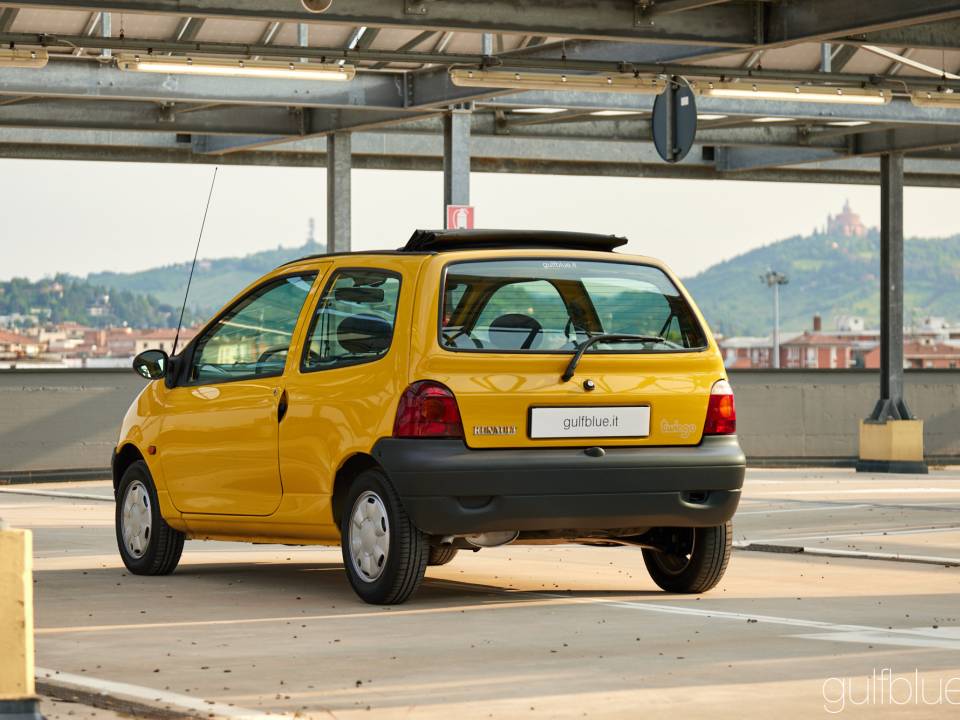 Bild 13/49 von Renault Twingo 1.2 (1996)