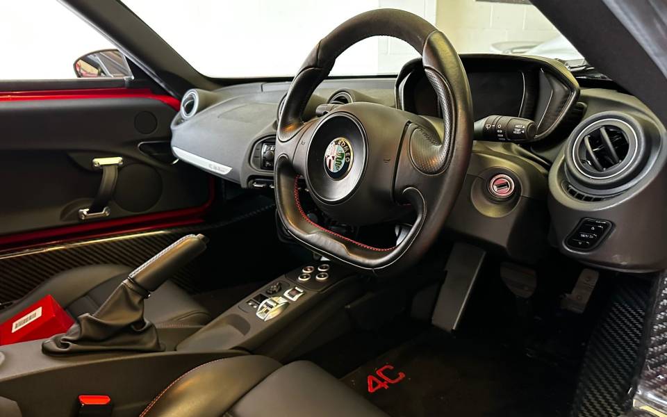 Bild 39/40 von Alfa Romeo 4C (2016)
