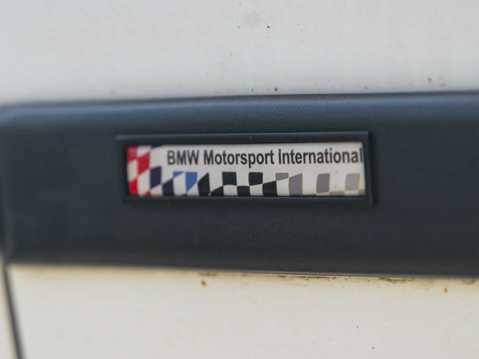 Image 28/50 of BMW 318 (1994)