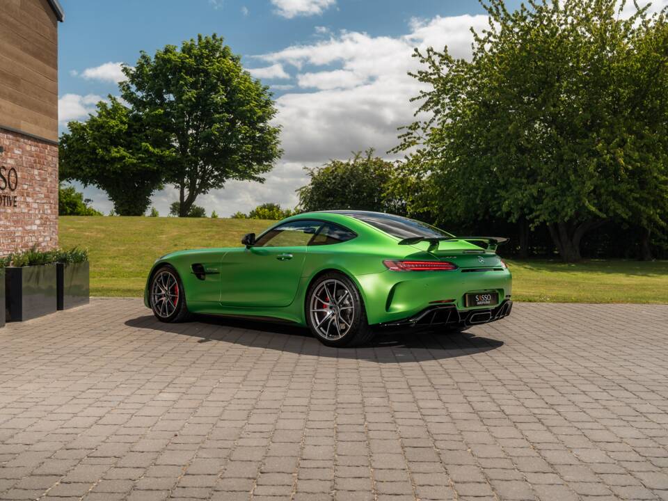 Image 38/67 of Mercedes-AMG GT-R (2018)