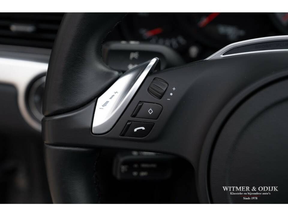 Bild 24/44 von Porsche 911 Carrera 4S (2014)