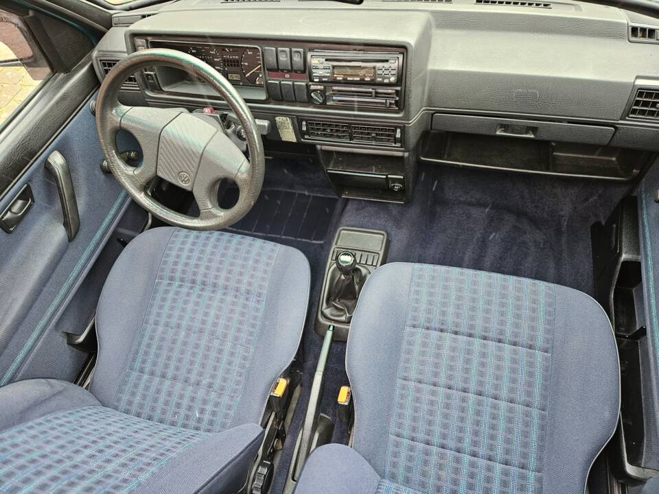 Image 8/20 de Volkswagen Golf Mk II Diesel 1.6 (1990)