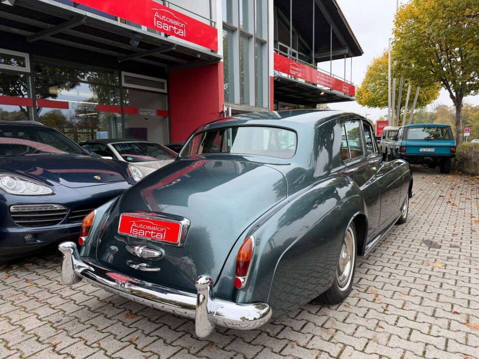 Image 8/36 of Bentley S 3 (1965)