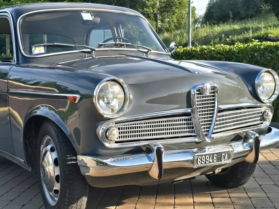 Image 1/56 of Alfa Romeo Giulietta TI (1964)