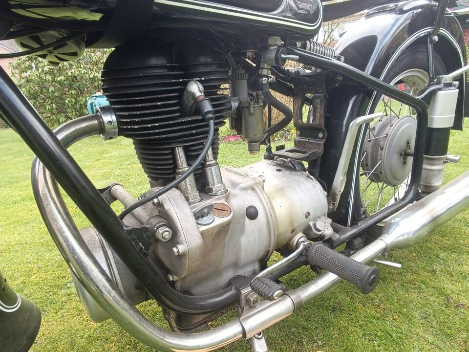 Image 7/16 of BMW R 25/3 (1955)