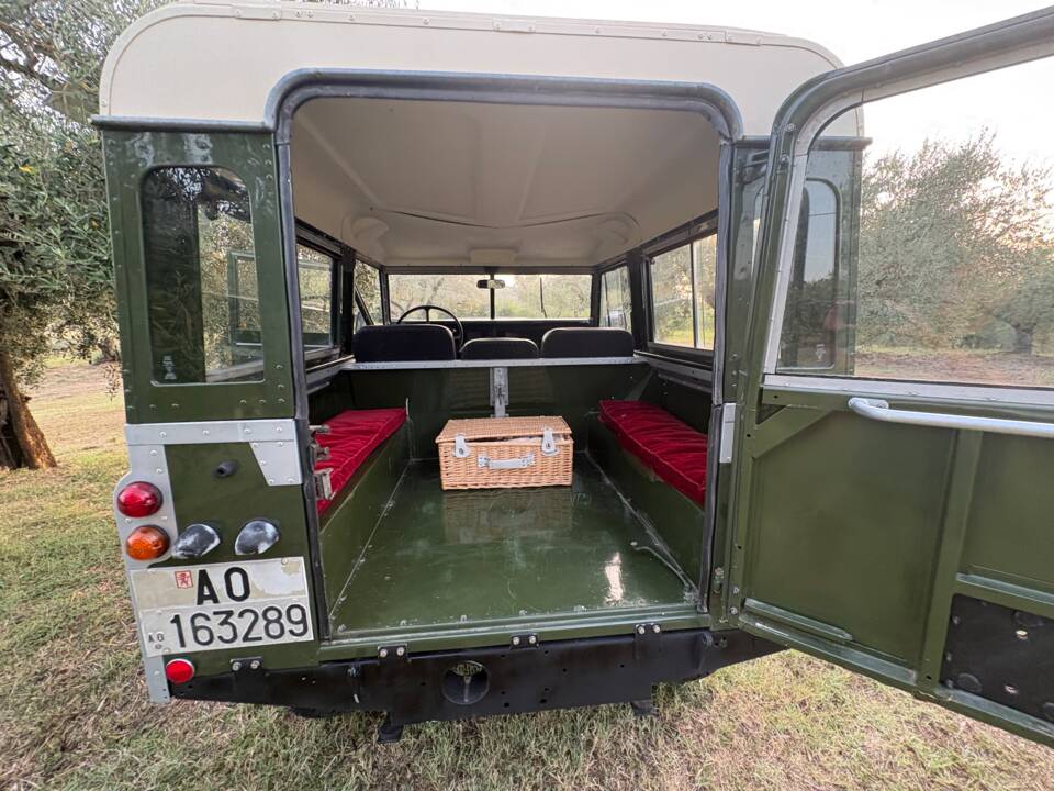 Afbeelding 7/24 van Land Rover 88 (1972)