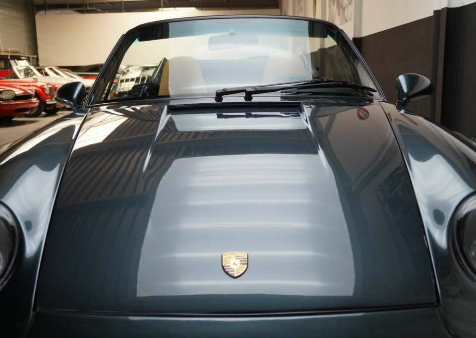 Image 25/50 of Porsche 911 Carrera RWB (1995)