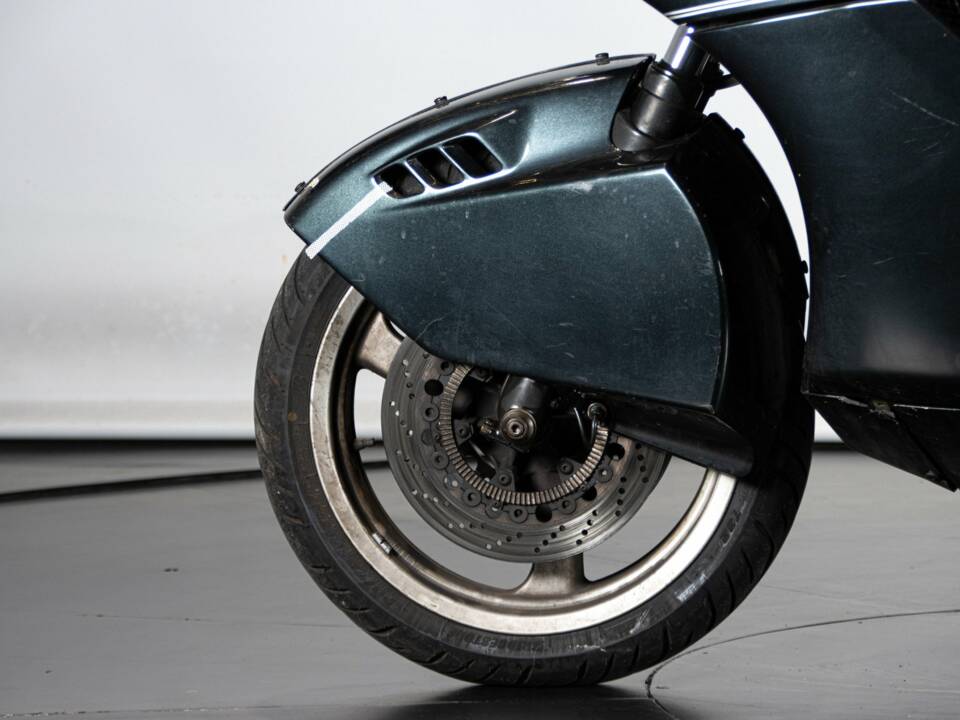 Image 30/50 of BMW K1 (1990)