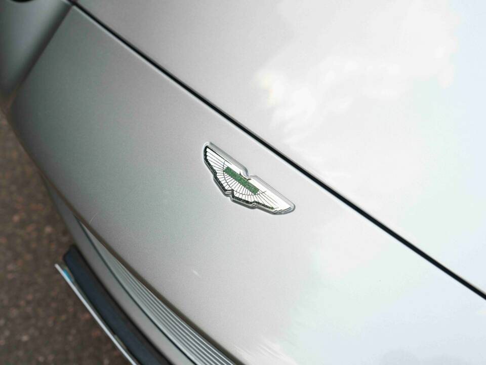 Bild 8/26 von Aston Martin V12 Vanquish (2003)