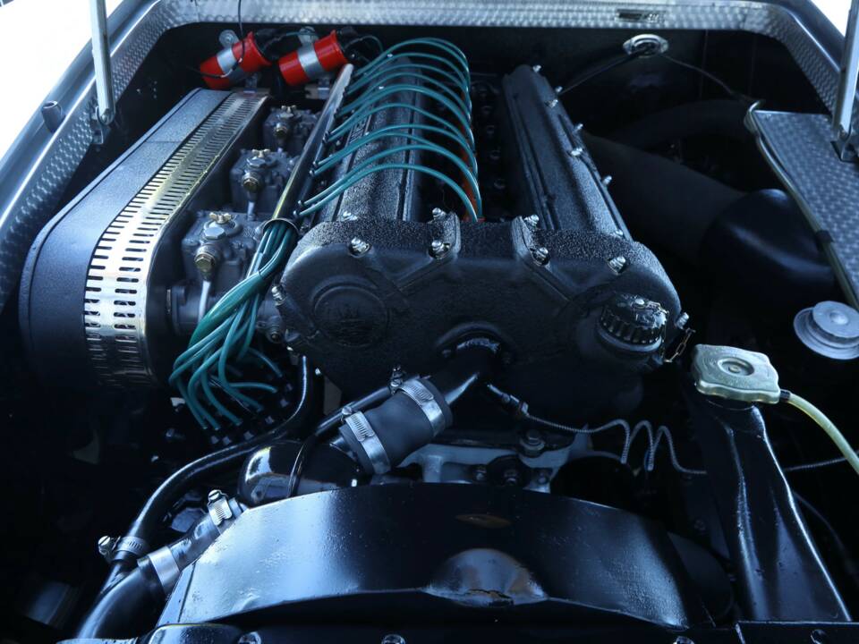 Bild 29/50 von Maserati 3500 GT Touring (1961)