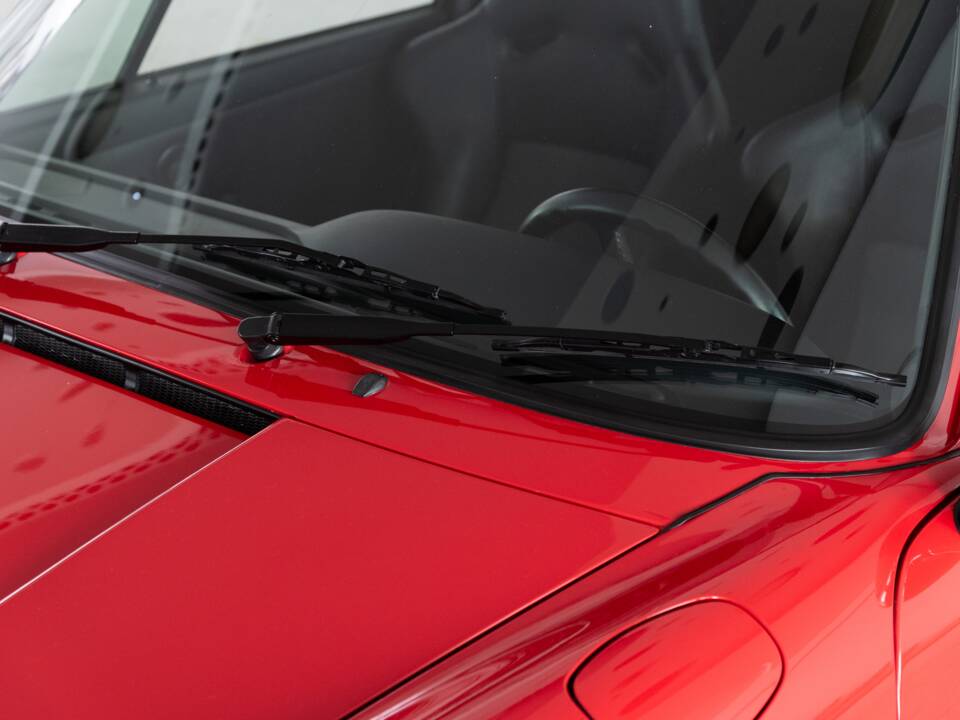 Image 18/40 of Porsche 911 Carrera RS (1992)