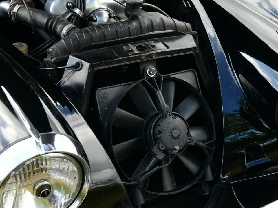 Imagen 34/50 de Jaguar XK 150 3.8 S DHC (1959)