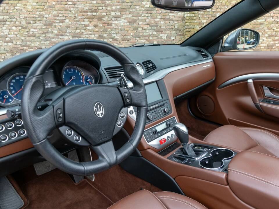 Bild 29/50 von Maserati GranCabrio Sport (2015)