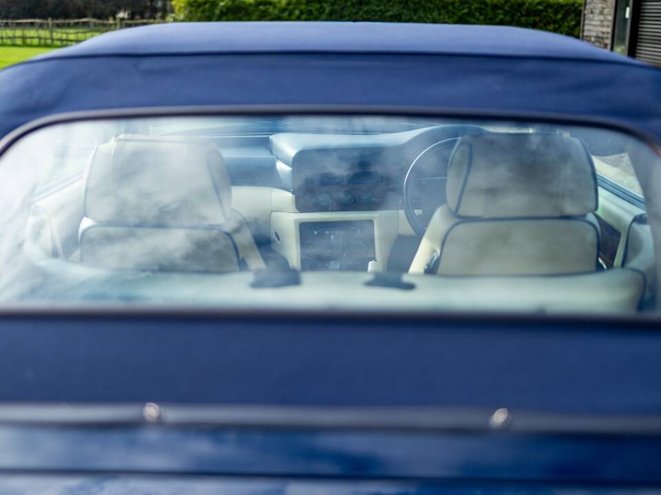 Image 28/50 of Aston Martin Virage Volante (1997)