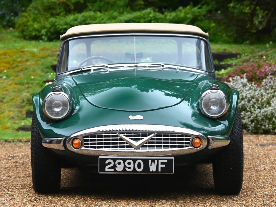 Image 6/20 of Daimler SP 250 (1962)