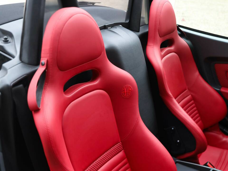 Immagine 35/50 di Alfa Romeo 8C Spider (2009)