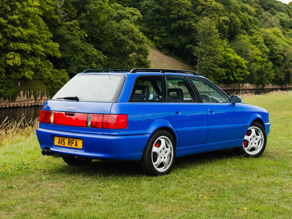Image 3/45 of Audi RS2 Avant (1994)
